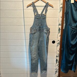 Universal Thread Blue Denim Overalls Classic Style